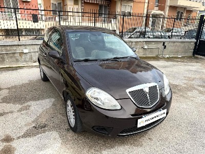 Lancia Ypsilon 1.3 MJT 75 CV Platino 